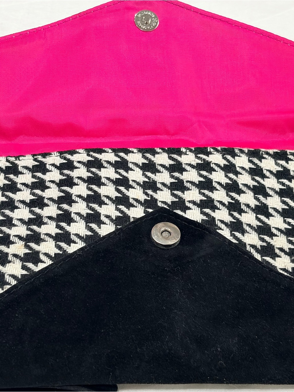 Houndstooth Black & White Envelope Clutch Wristlet Purse Bright Pink Lined - Picture 2 of 5
